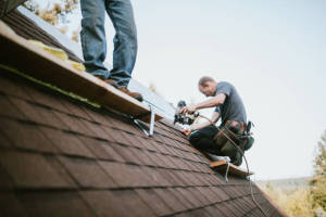 Local Roofers in Runaway Bay, TX